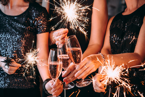 Embrace Winter’s Warmth: A Cozy Guide to Hosting the Perfect Holiday Party